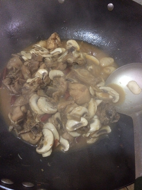 口蘑鸡块步骤8