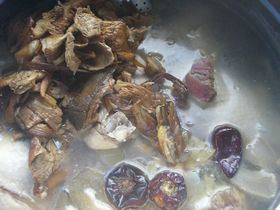 清汤火腿鸡步骤9