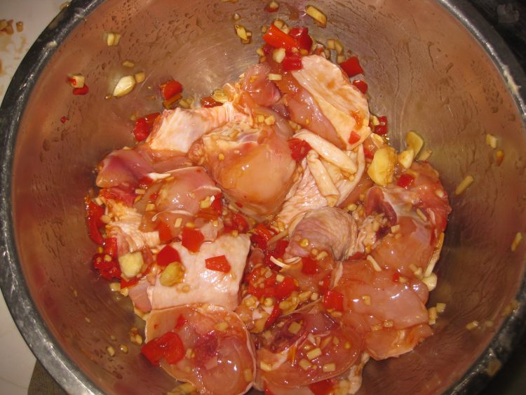 剁椒蒸鸡腿步骤6