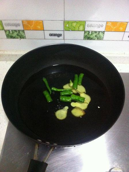 香菇豆干卤鸡腿步骤4