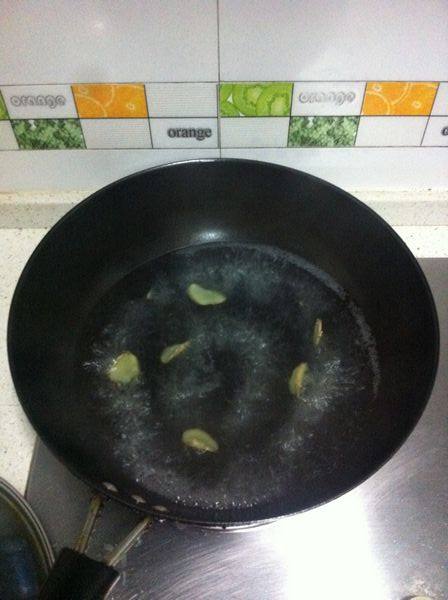 香菇豆干卤鸡腿步骤2