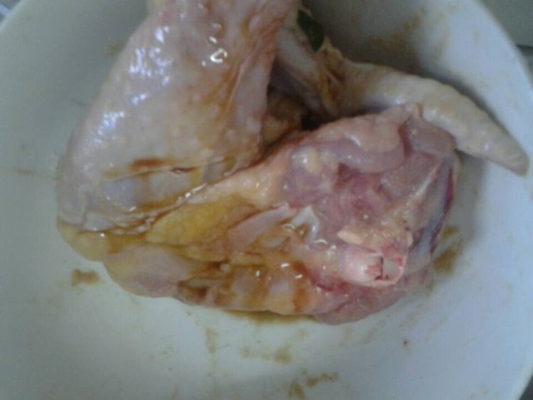 秘制香酥手撕盐焗鸡步骤4