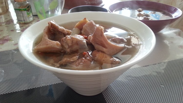 榴莲壳煲鸡汤步骤8