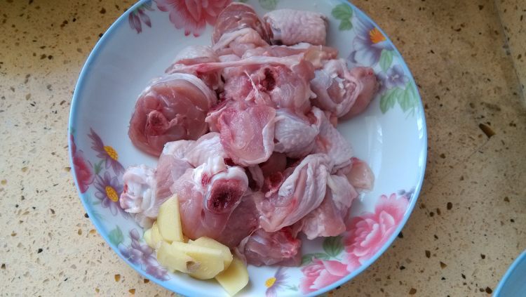 红烧鸡腿肉步骤1