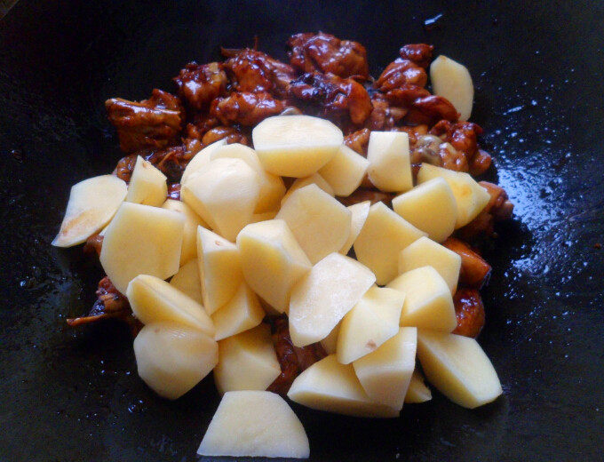 鸡肉烧土豆步骤8