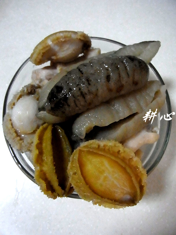 鲍鱼海参鸡粥步骤2