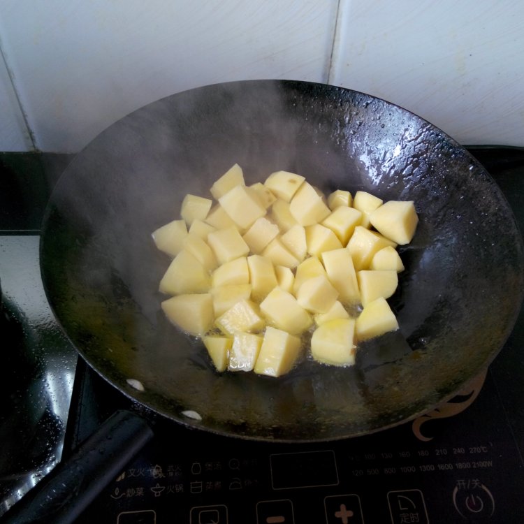 孜然土豆鸡块步骤4