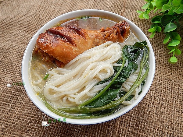 卤鸡腿面步骤12