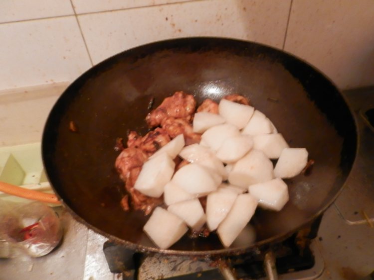 山药炖鸡腿步骤9