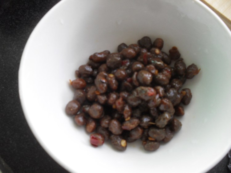 豆芽豆豉烧鸡肉步骤3