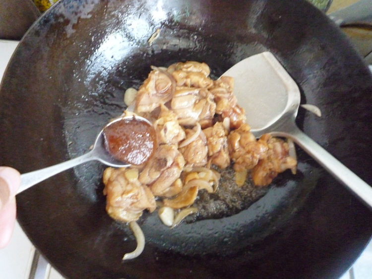 黑胡椒炒滑鸡步骤9