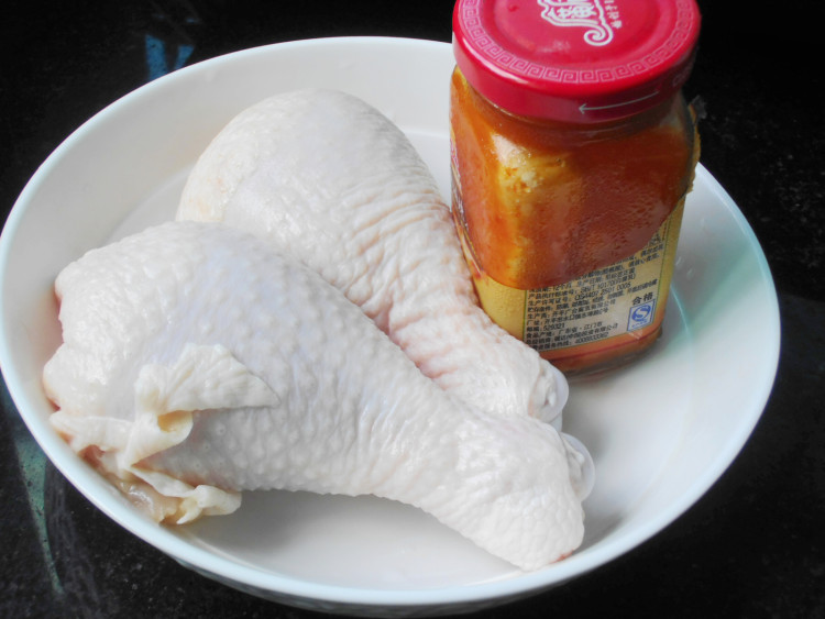 腐乳鸡丁步骤1