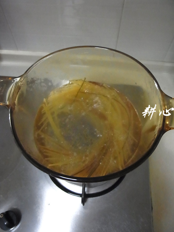 鸡肉蘑菇味番茄酱意粉步骤2