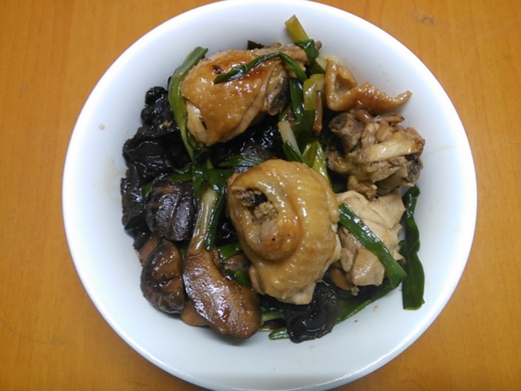 香菇木耳鸡腿步骤15