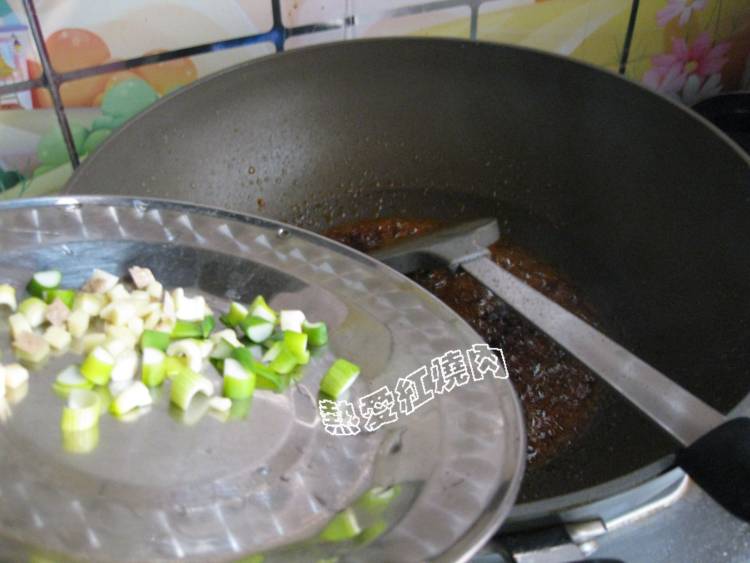 鱼香菠萝鸡丁步骤8
