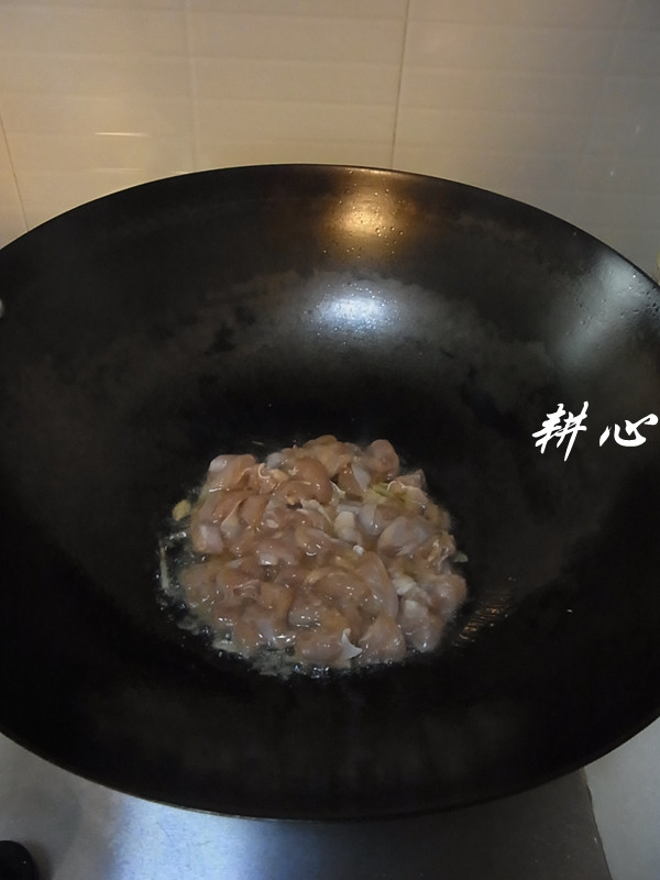 大白菜丝炒鸡腿肉步骤5