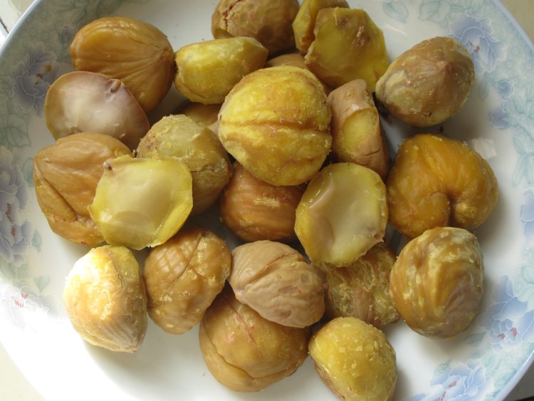 板栗烧鸡块步骤7