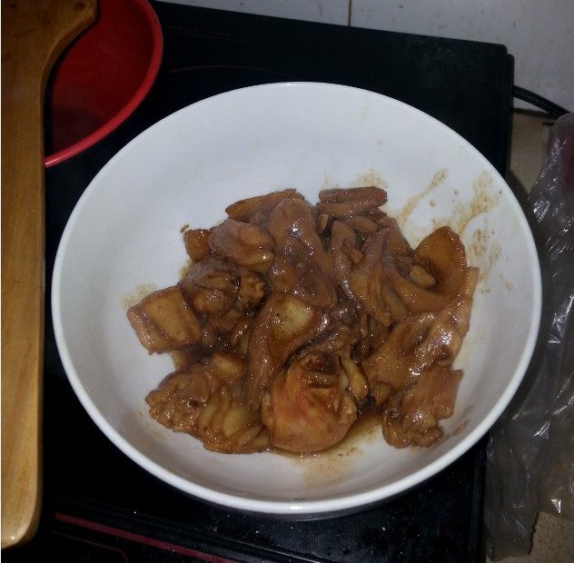 香菇鸡腿肉步骤4