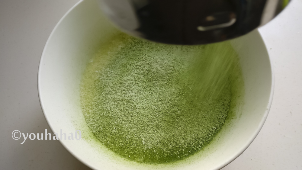 抹茶毛巾卷步骤3