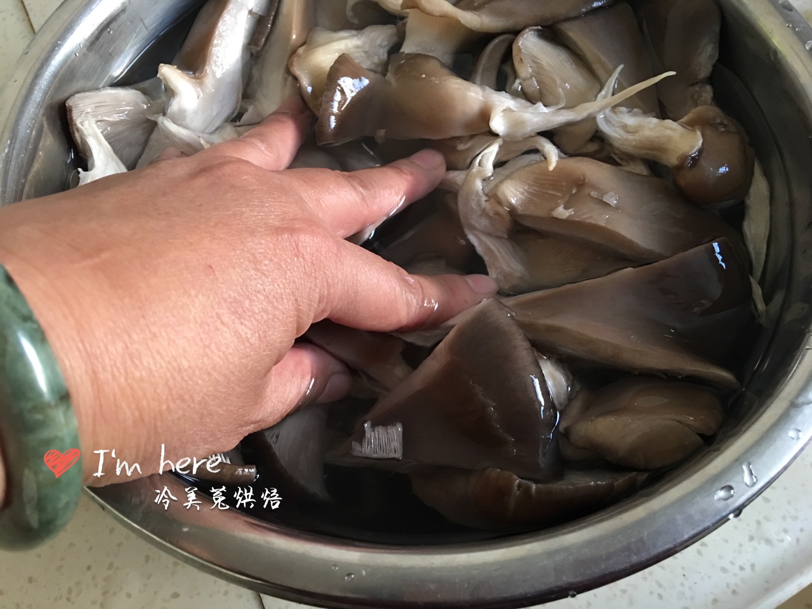 香酥平菇步骤3