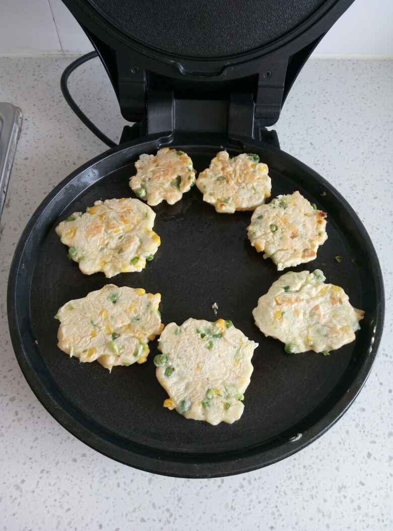 豌豆玉米饼步骤5