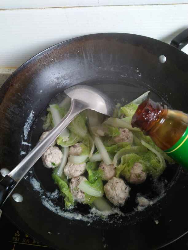 香菇肉丸小白菜汤步骤10