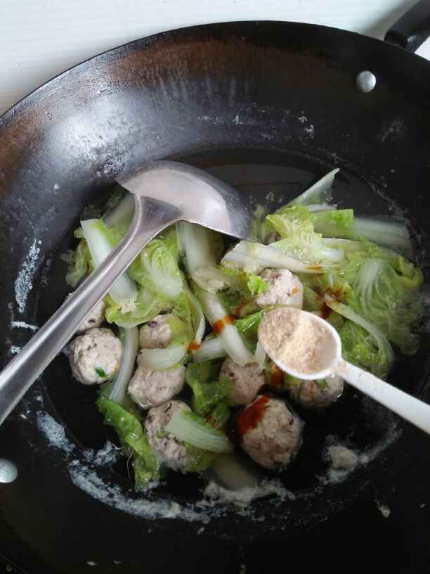 香菇肉丸小白菜汤步骤11