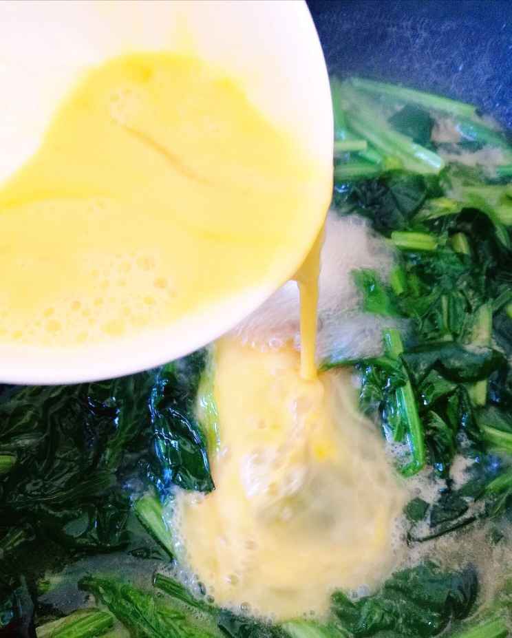 菠菜鸡蛋汤步骤5