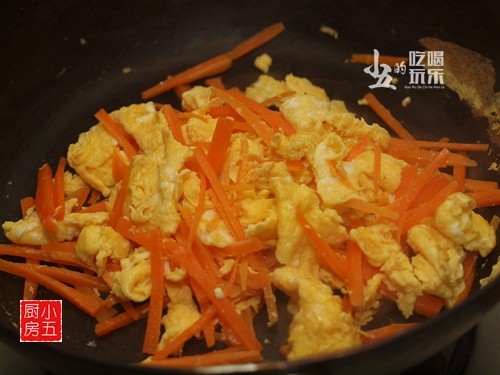 红萝卜炒蛋步骤8