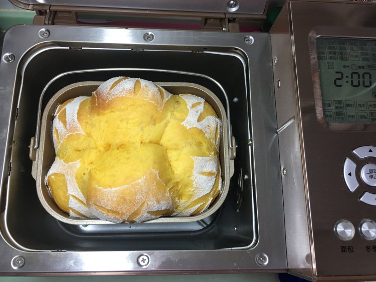 面包机版胡萝卜吐司步骤16