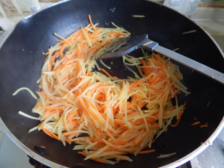 土豆蛋皮卷饼步骤11