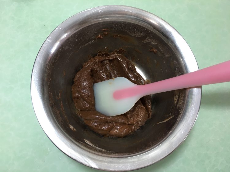 8寸可可味戚风蛋糕步骤5