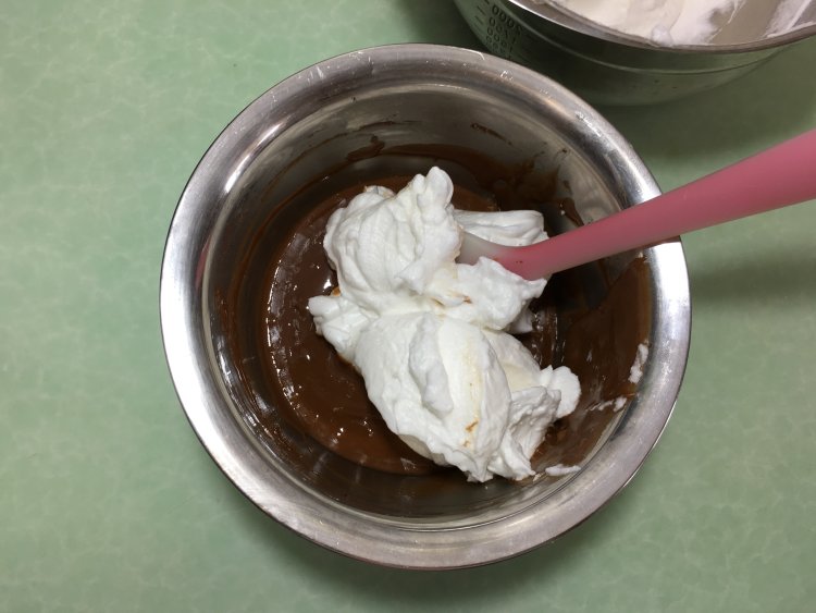 8寸可可味戚风蛋糕步骤12