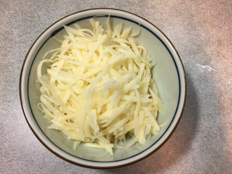蛋香土豆饼步骤2
