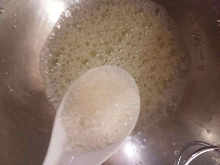 蓝莓果酱蛋糕卷步骤4