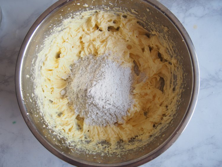 杂粮黑麦甜甜圈步骤7