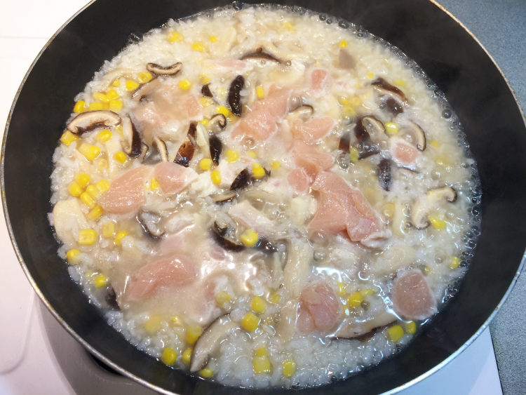 鸡肉玉米菇菇粥步骤11