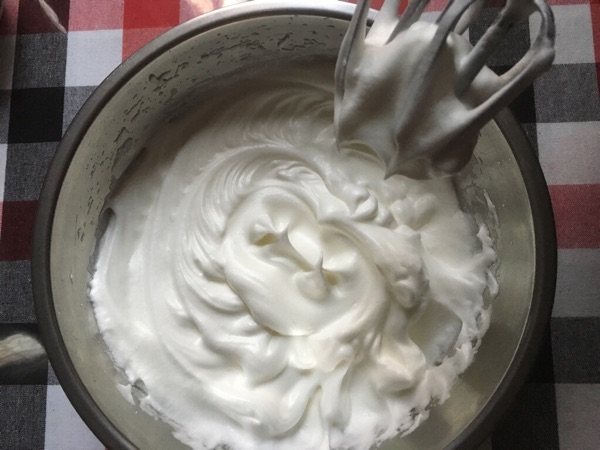 菠菜翠绿戚风蛋糕步骤9