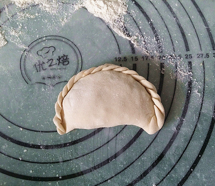 豆腐锅巴韭菜盒子步骤18