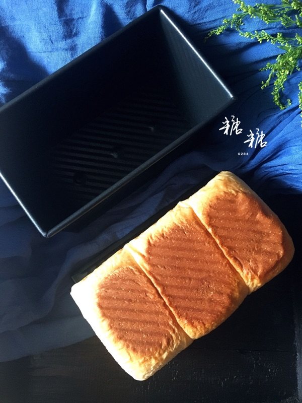 百变造型吐司步骤16