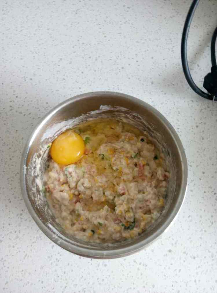 玉米火腿小饼步骤4
