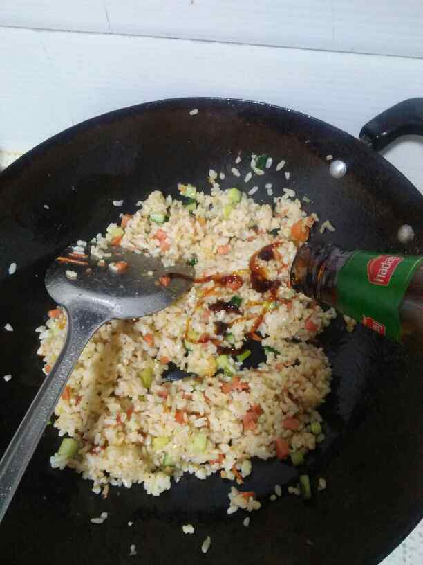 西红柿炒饭步骤12