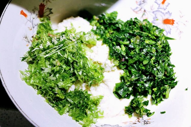 菠菜豆渣饼步骤3