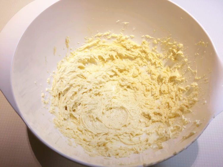 葡萄干小饼干步骤6