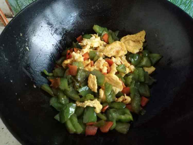 青椒鸡蛋盖饭步骤7