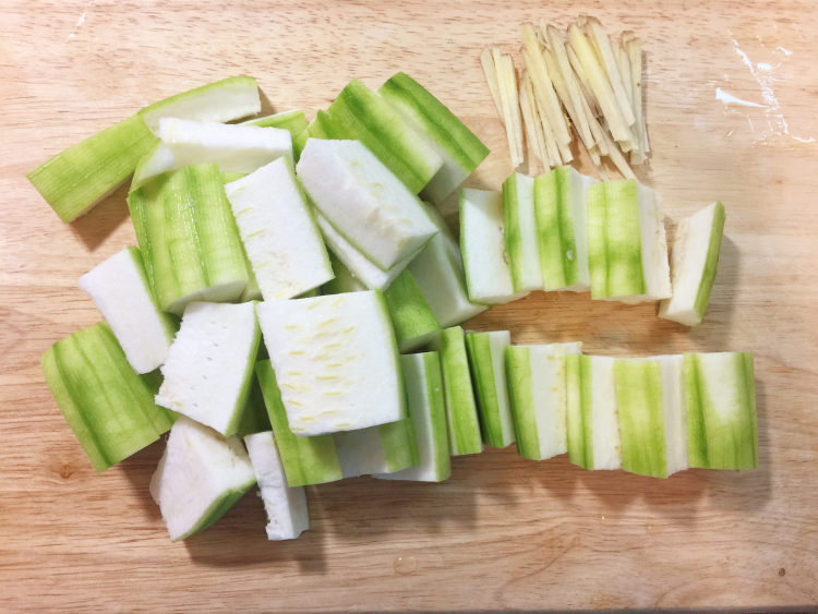 #盛夏餐桌#鲜甜丝瓜粥步骤3