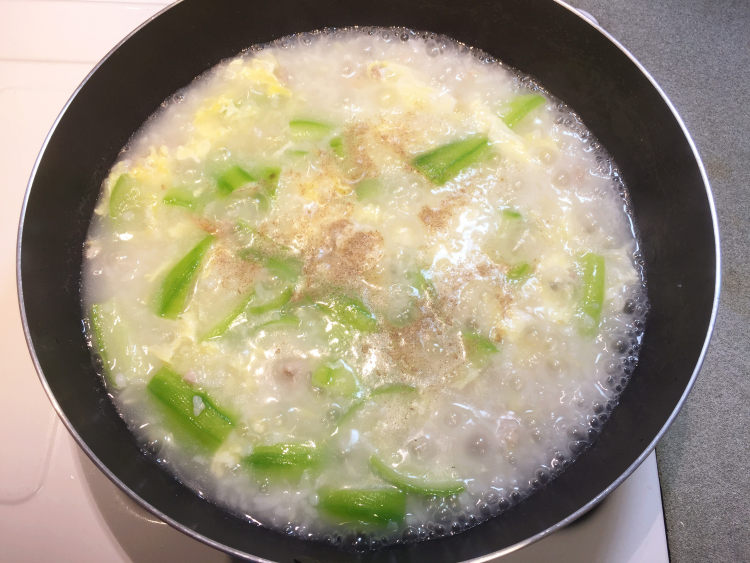 #盛夏餐桌#鲜甜丝瓜粥步骤10