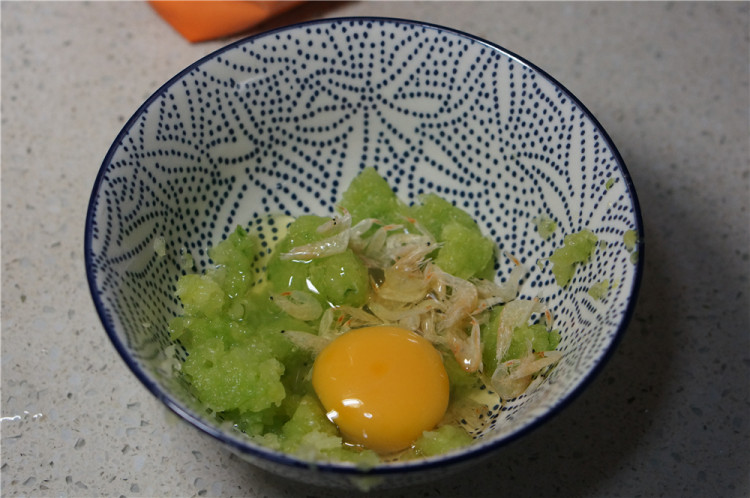 #盛夏餐桌#虾皮黄瓜蛋步骤2