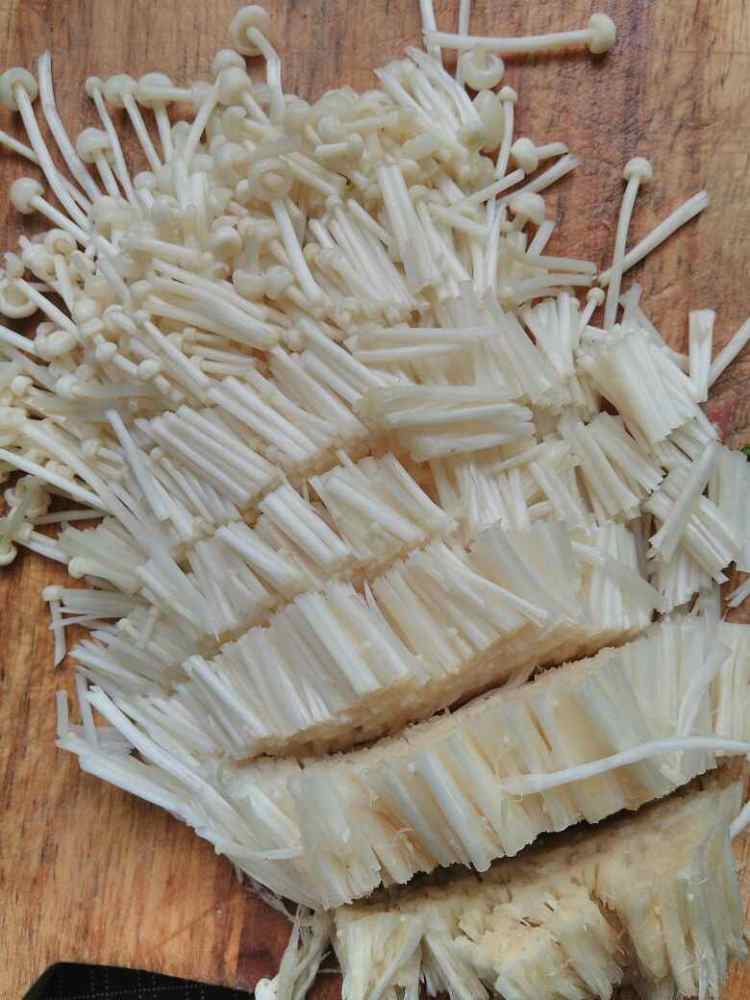肉末金针菇蒸蛋步骤3