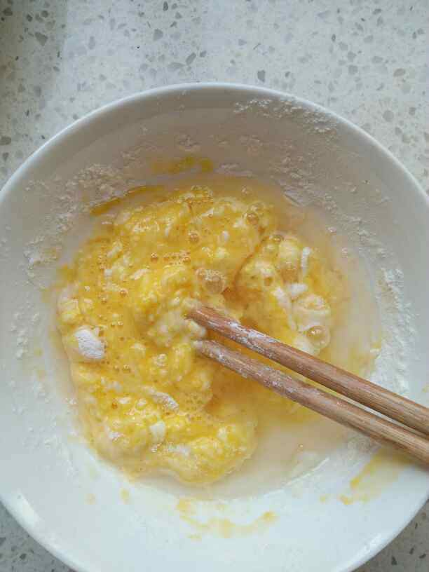 葱香虾仁步骤6